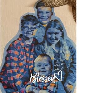 Meet your Posher, Neva